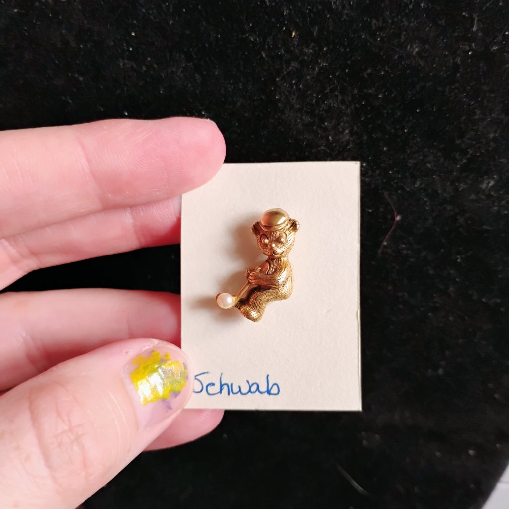 Vintage Schwab Golfing Bear Pin